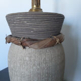 Vintage-style white terracotta-style lamp