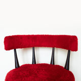 Cocktail chair in red moumoute