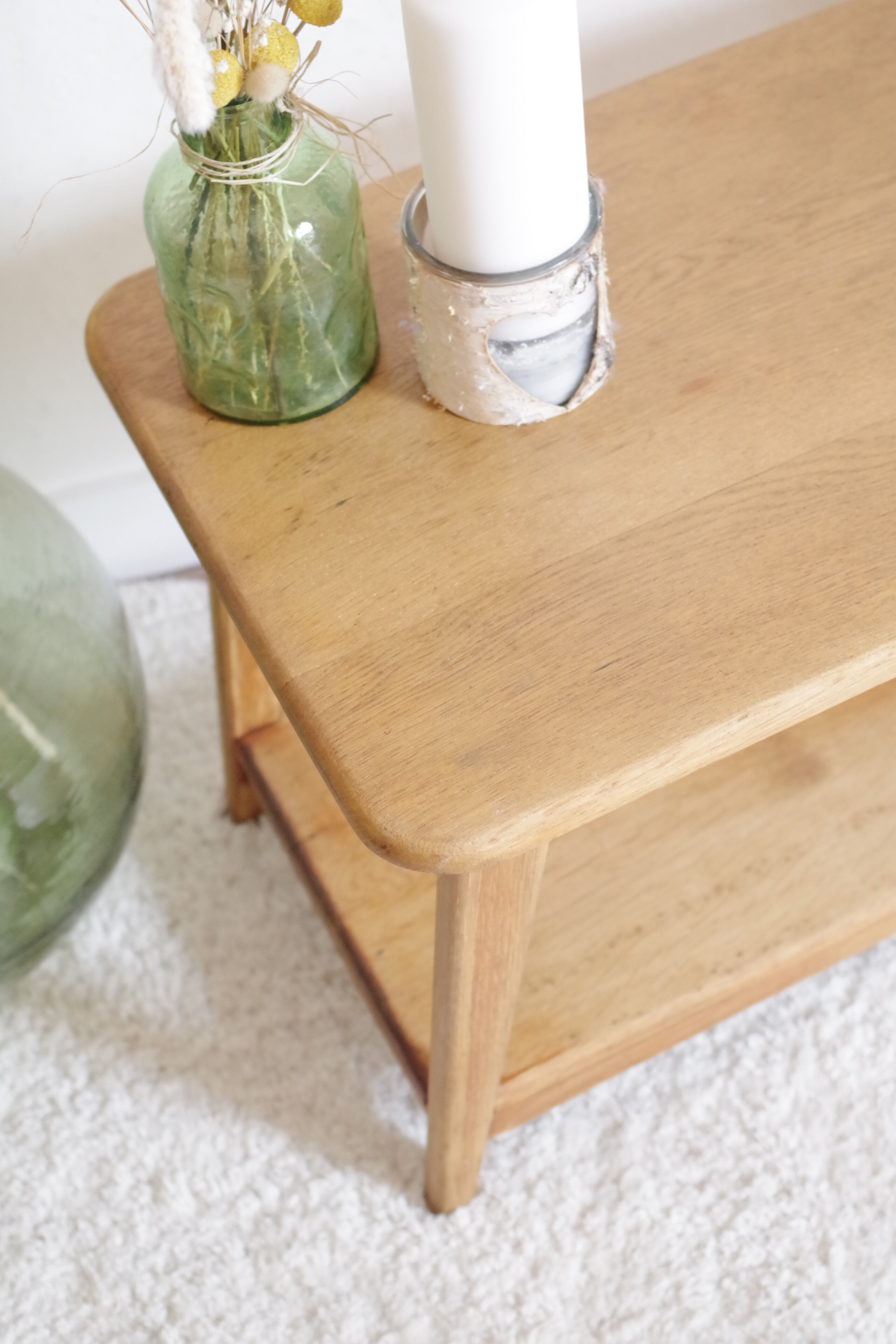 Oak coffee table with compass feet