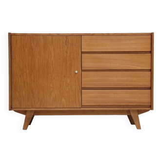 Low sideboard U-458 dub by Jiri Jiroutek for Interier Praha 1960