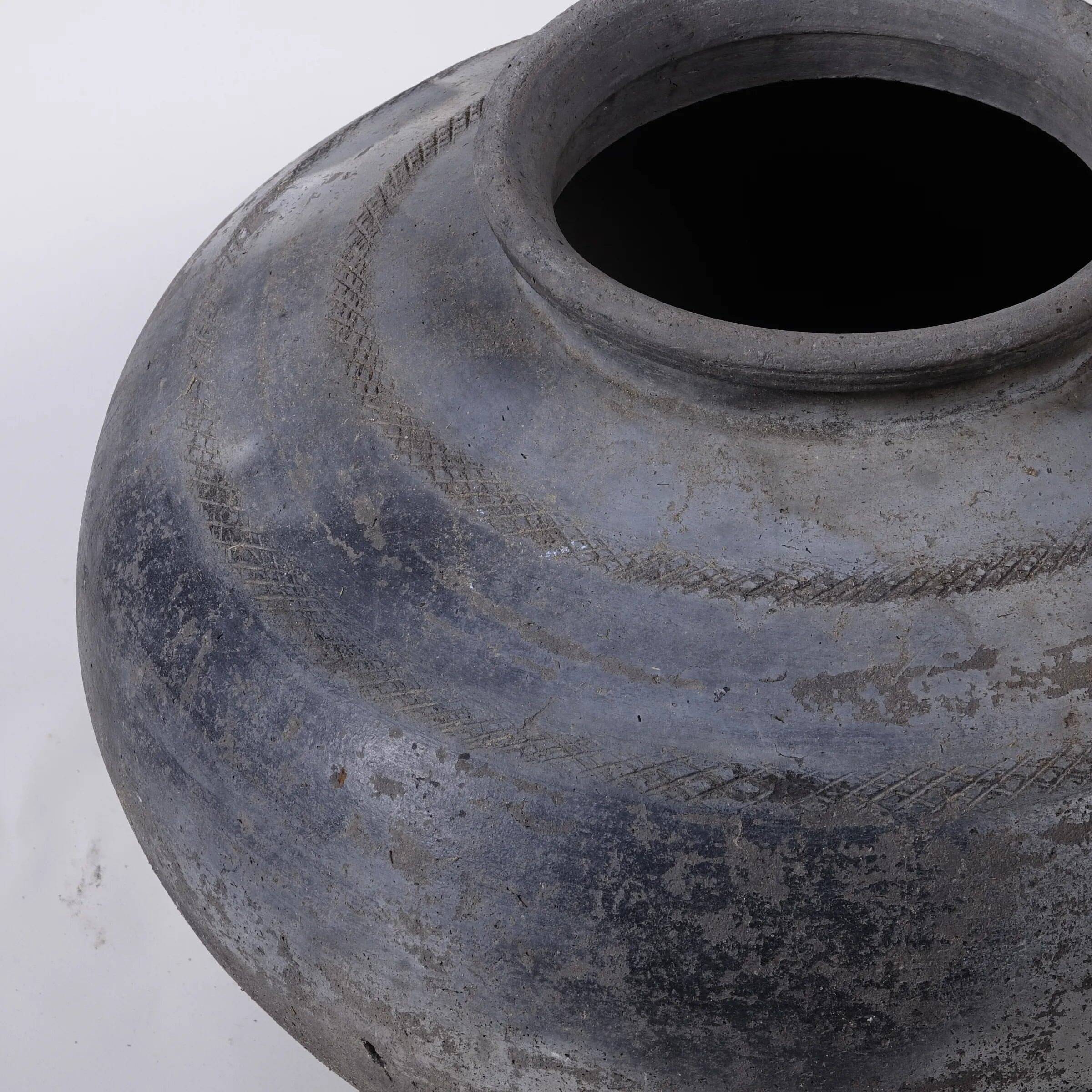 Paani - Indian terracotta jar no. 3