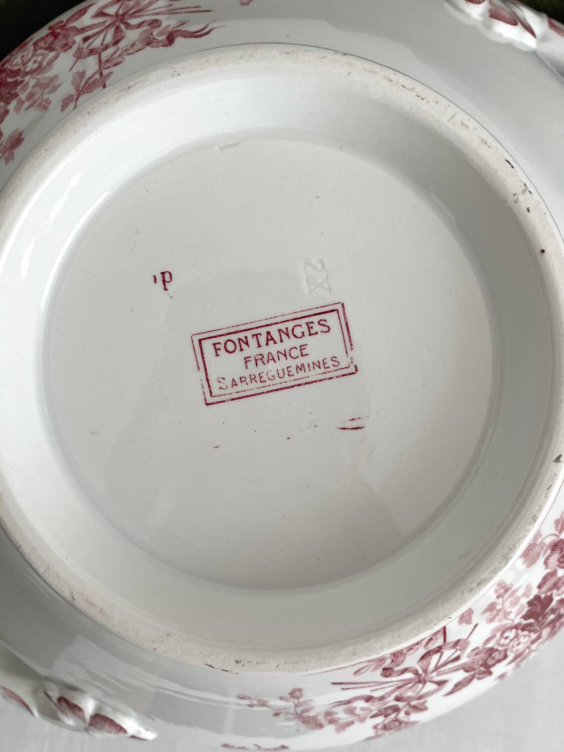 Fontanges ironstone tureen, Sarreguemines