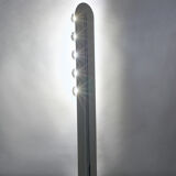 Space age rotating column with 5 lights