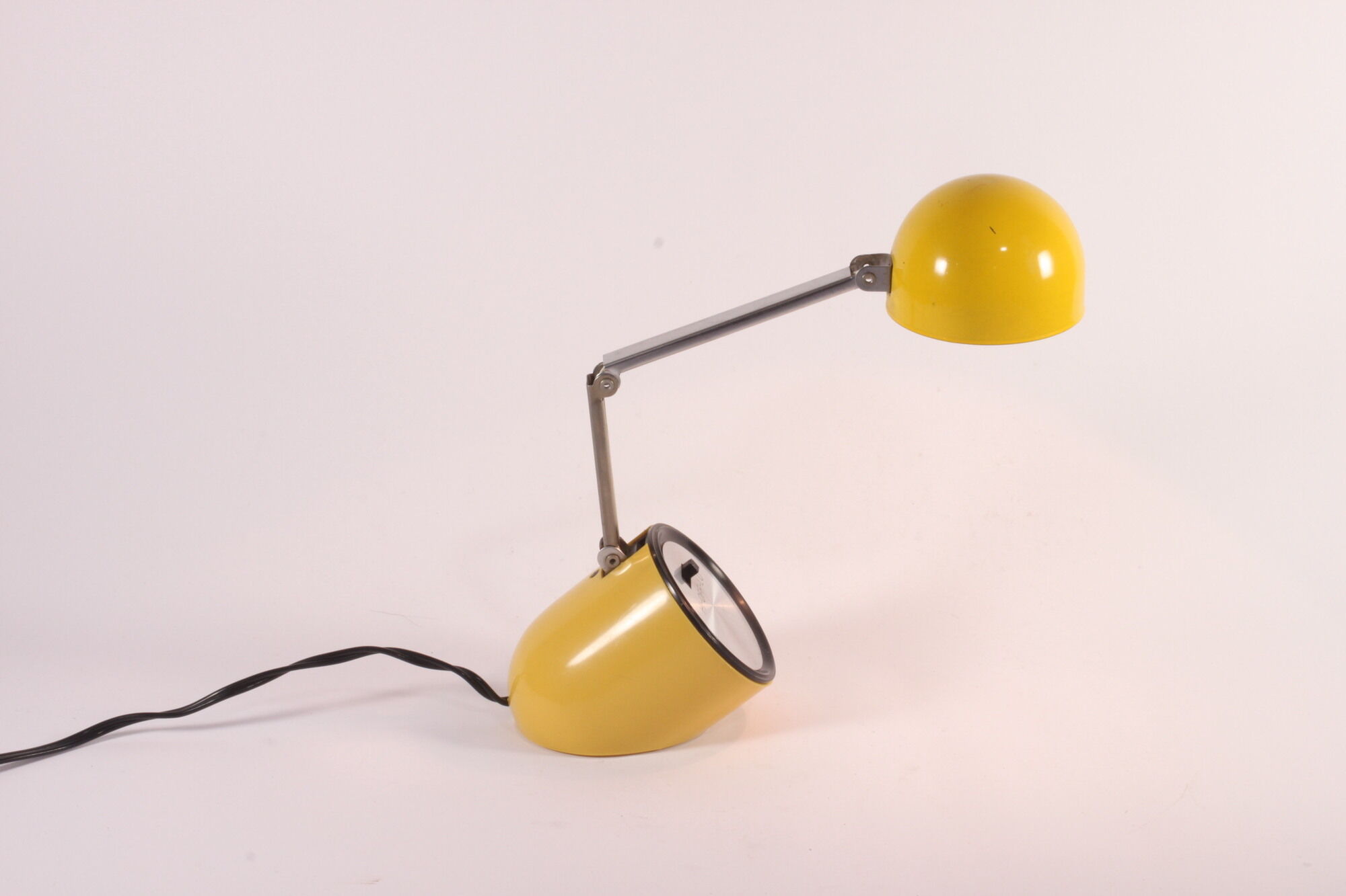 Space age yellow telescopic pill reading lamp by well-lite, honkong 1970s.