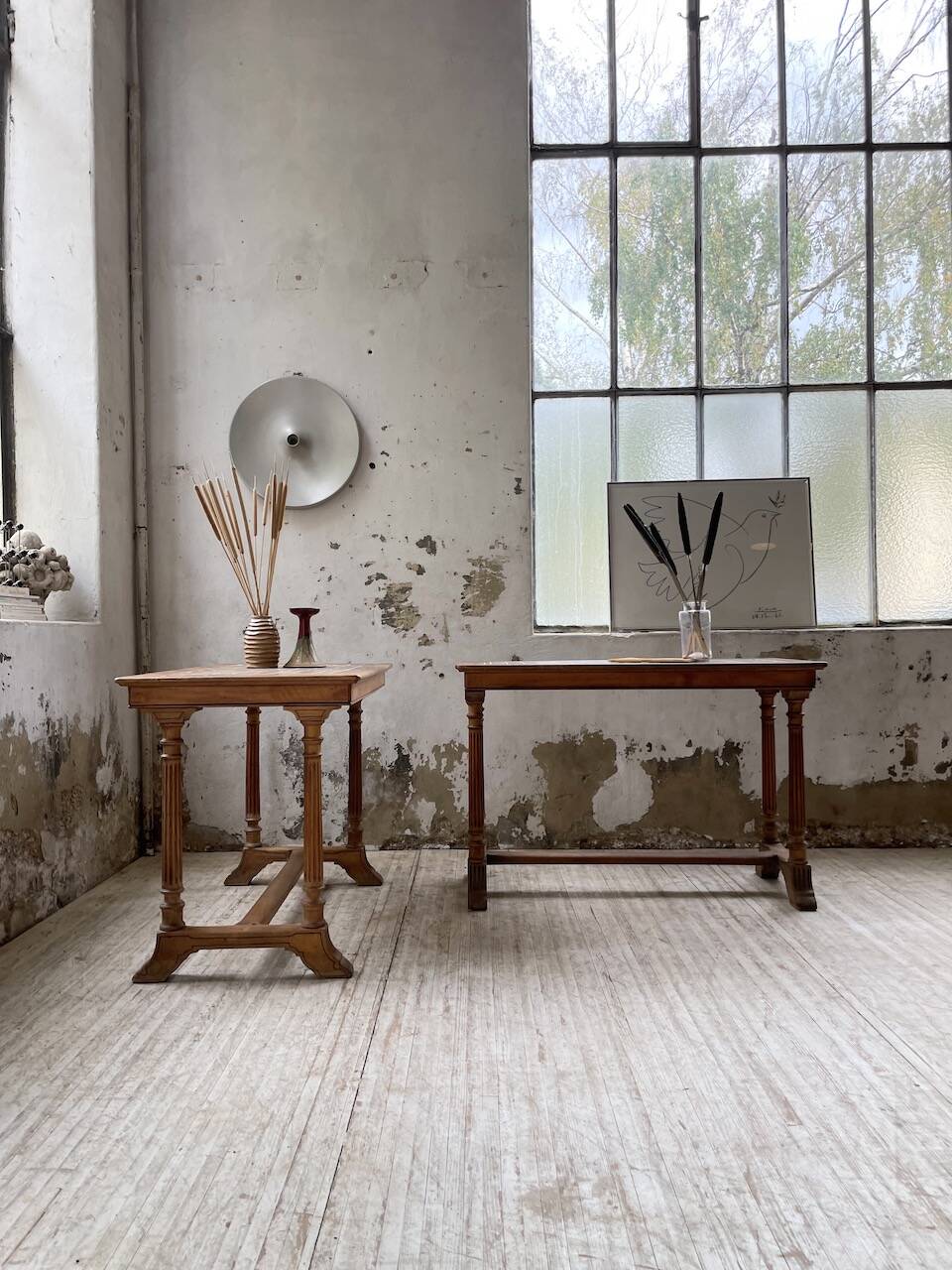 Set of two bistro tables in walnut and tiling from 1890.
