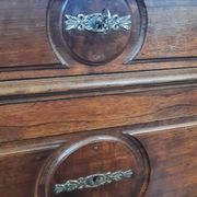 Dressing table chest of drawers