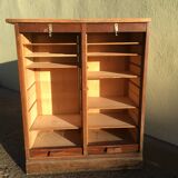 Double curtain cabinet