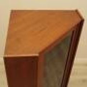 Vitrine d'angle en teck danois sur pieds coniques, années 1960
