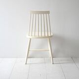 Set of 6 White Pinstolar Chairs