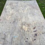 Farm table