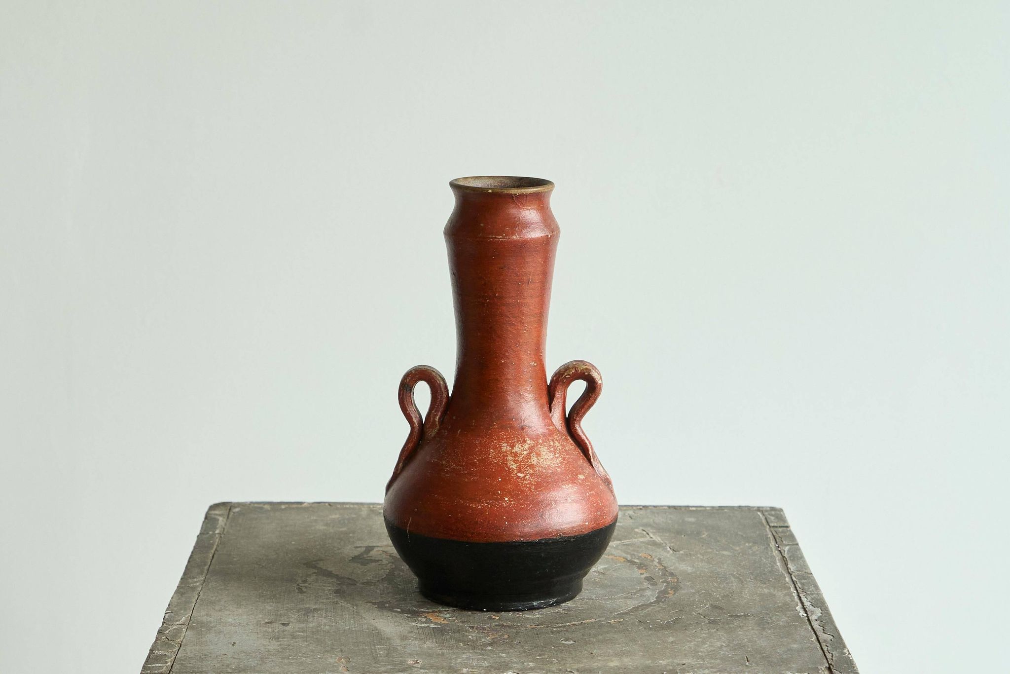 Sculptural ceramic vase from the early 20th century.