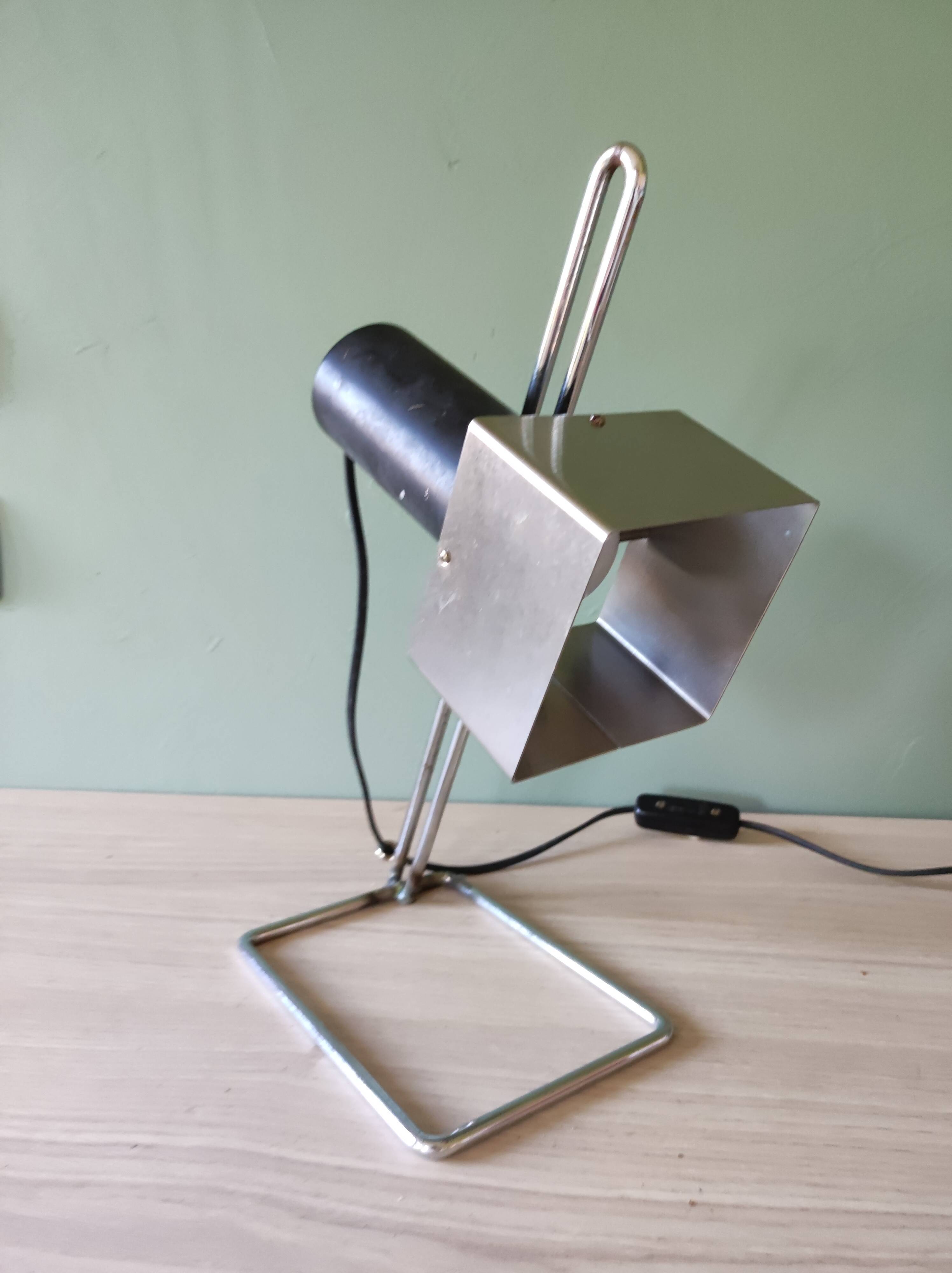 Cubist articulated lamp