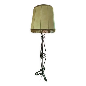 Floor lamp