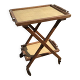 Serving table