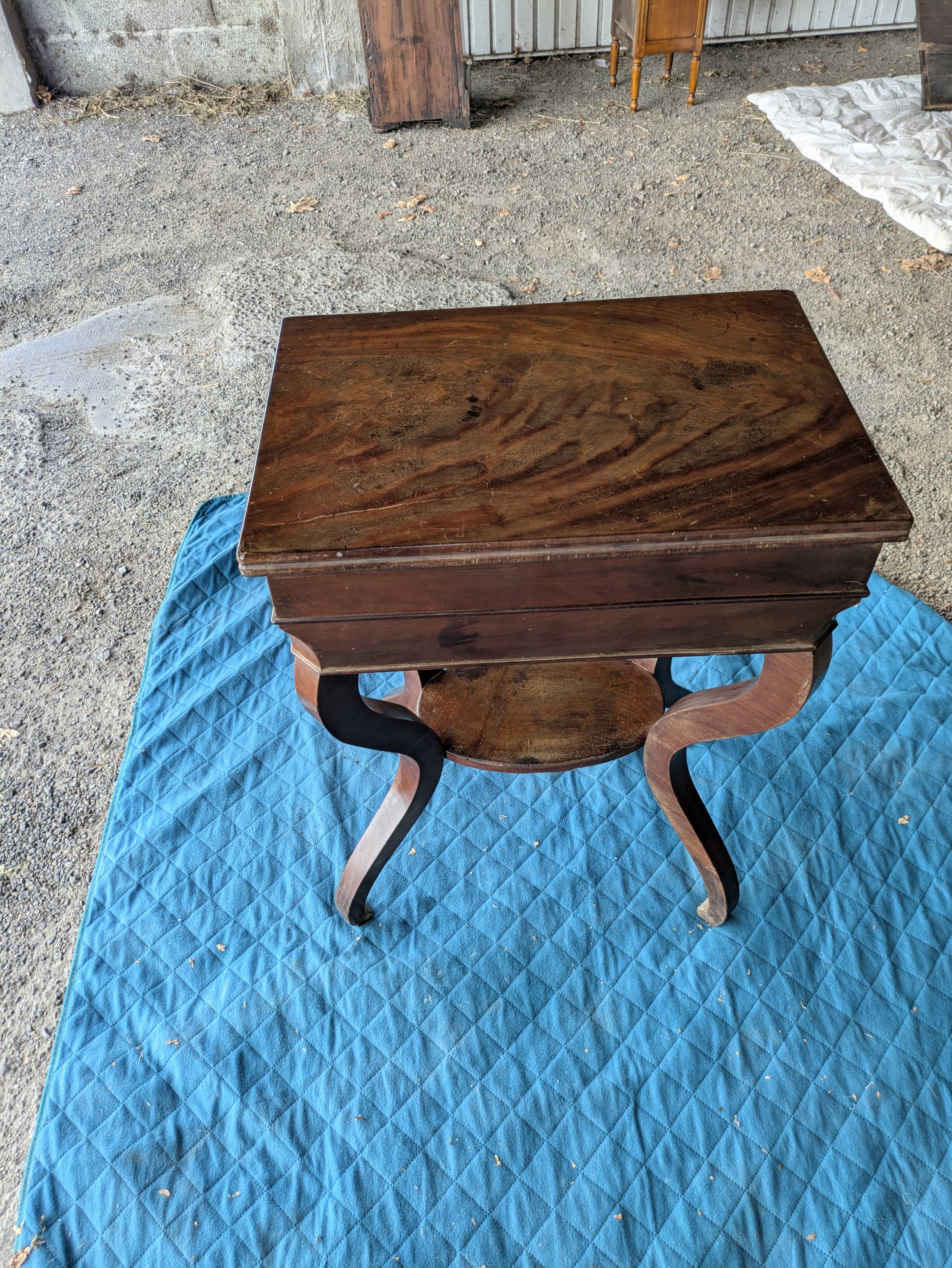 Coiffeuse en acajou - époque 19eme