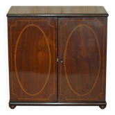 Cabinet Sheraton géorgien antique restauré vers 1820