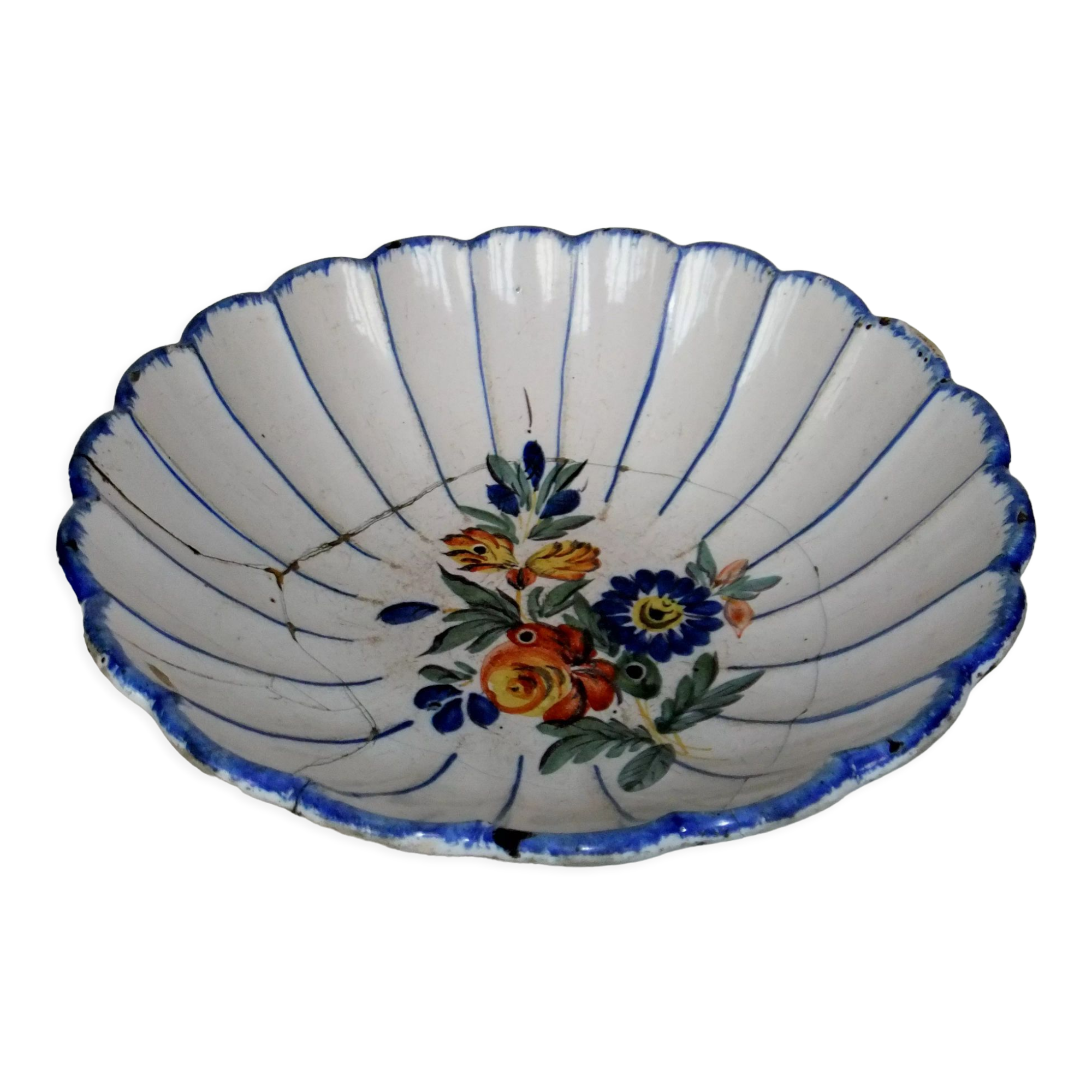 Salad bowl cut jatte XVIII century hollow flat Thiviers Auvillar