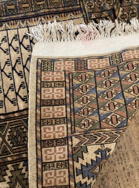 Beige wool Persian rug 210x130