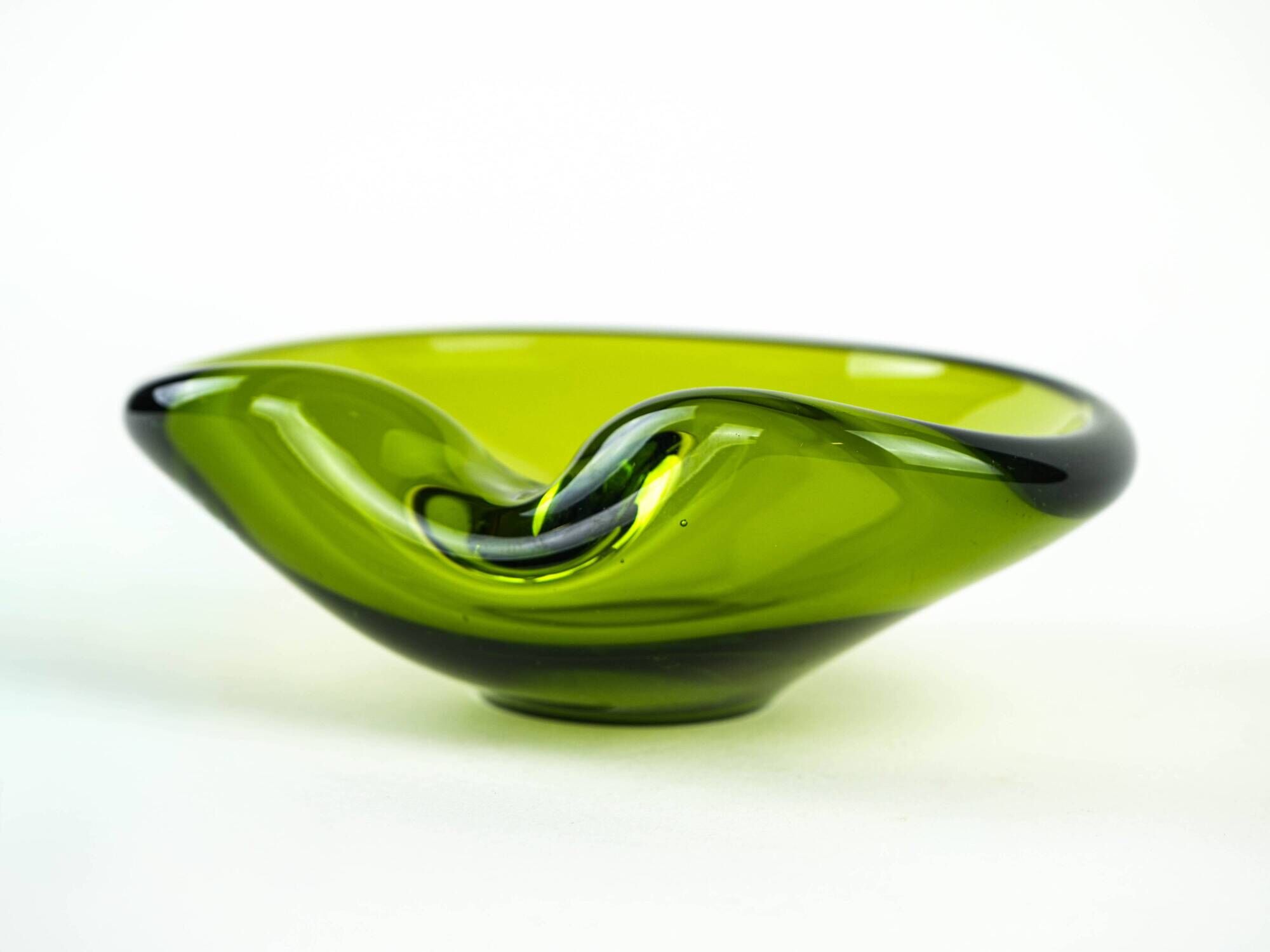 Holmegaard glass platter in olive green, organic form, Danish design, 1970s