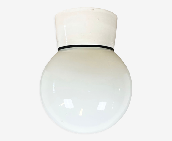 Plafonnier industriel en porcelaine blanche avec verre de lait, années 1970