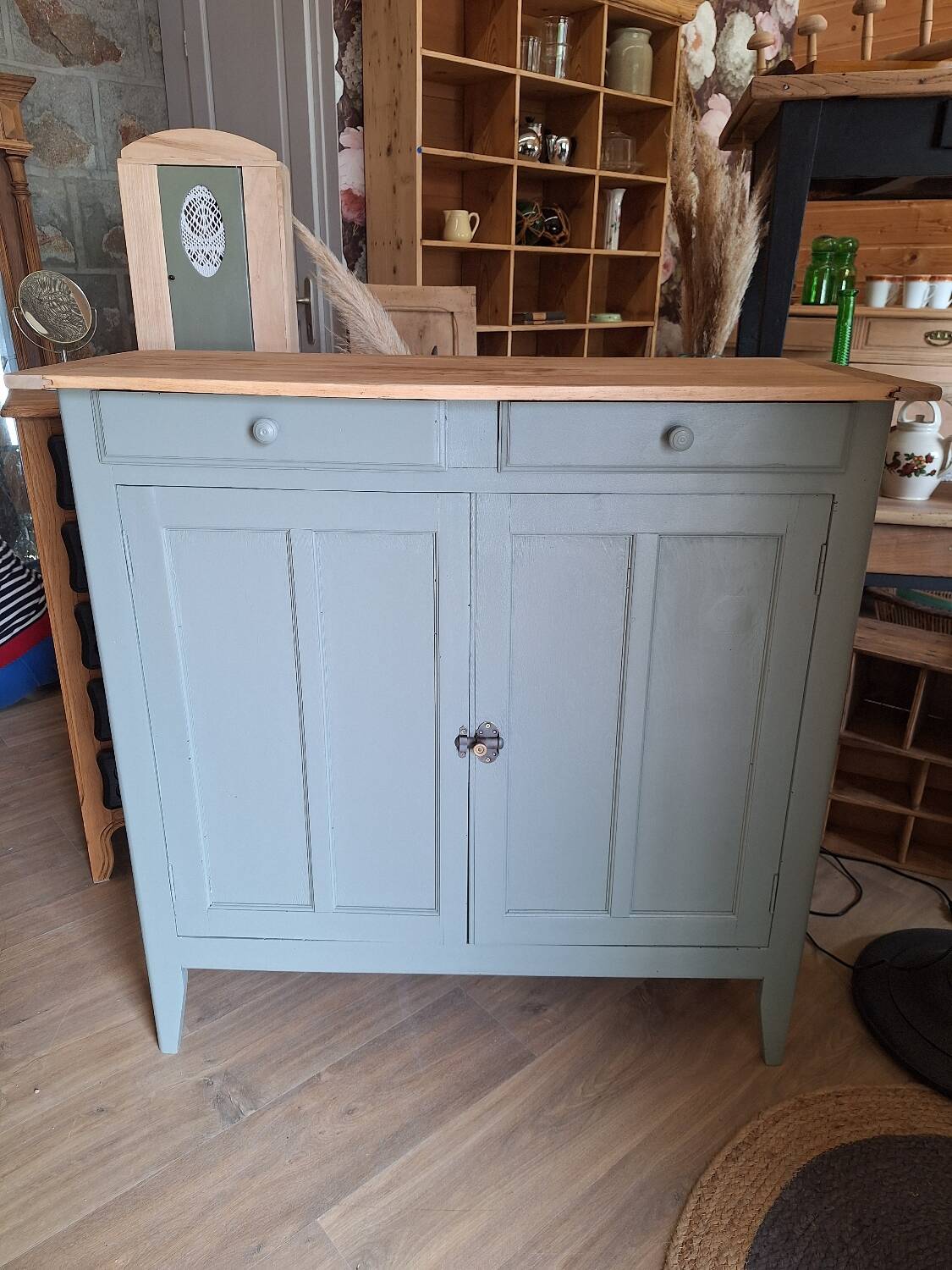 Buffet parisien vert