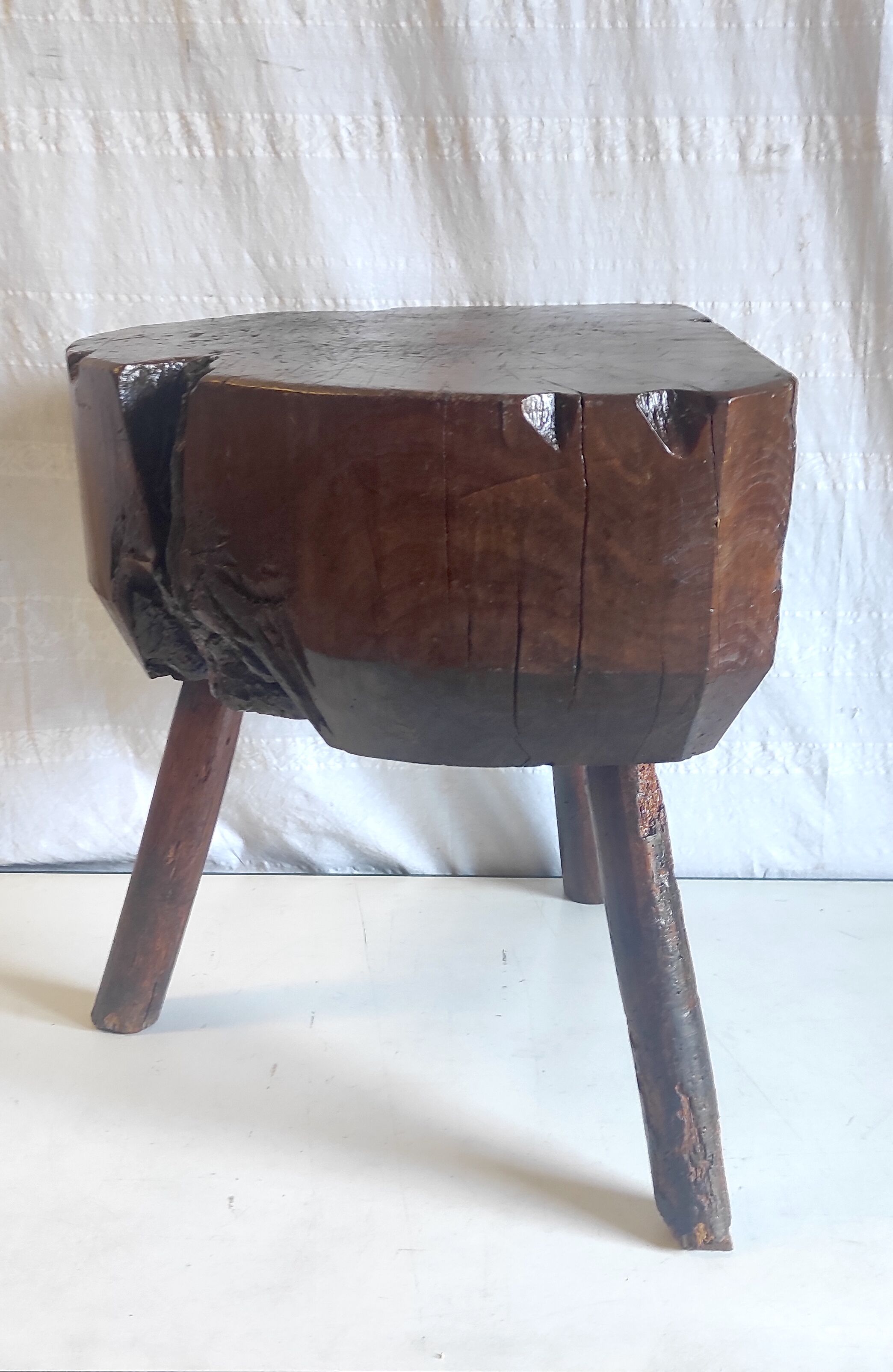 Brutalist solid oak side table – 40s/50s