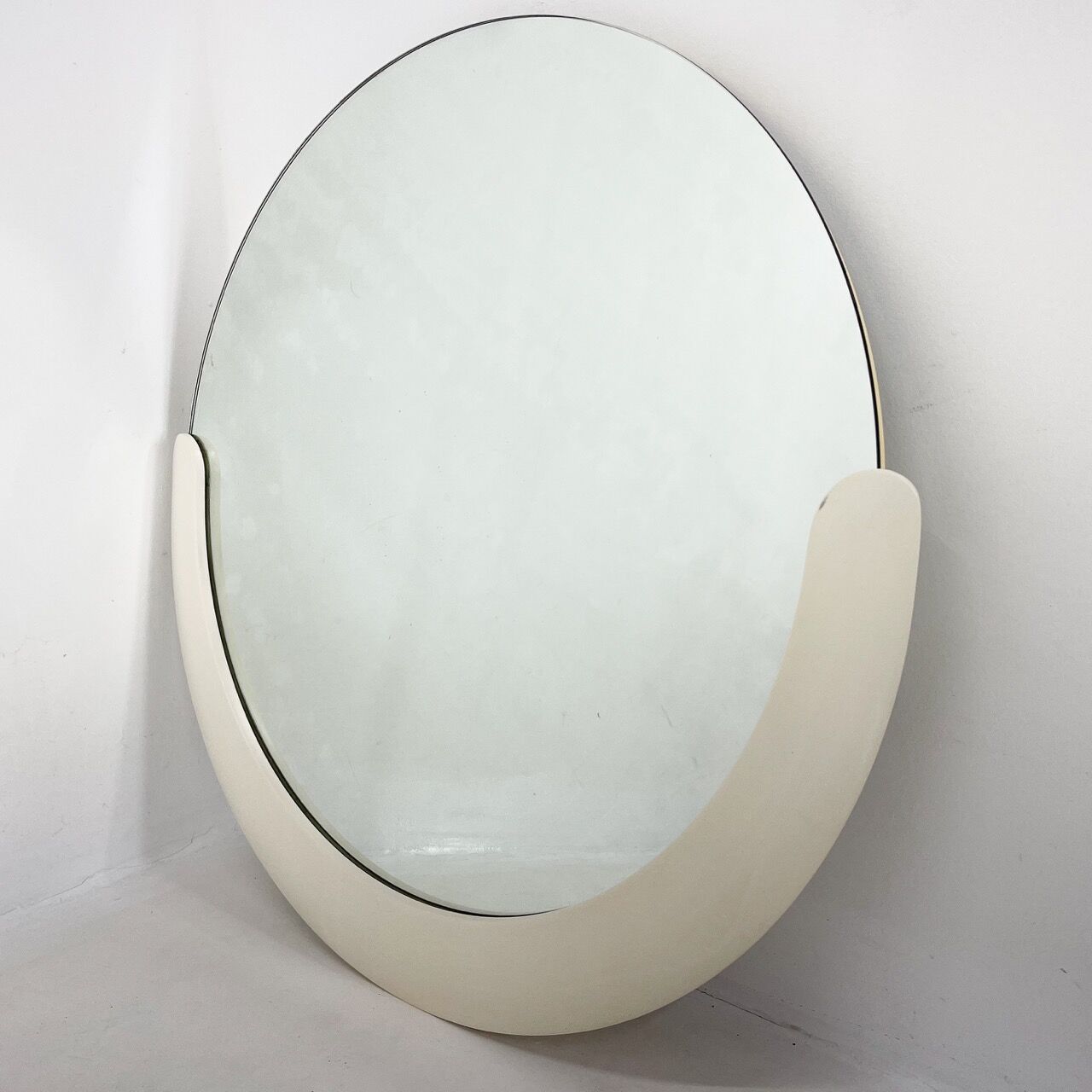 1960's Italian Round Wall Mirror, 80 cm