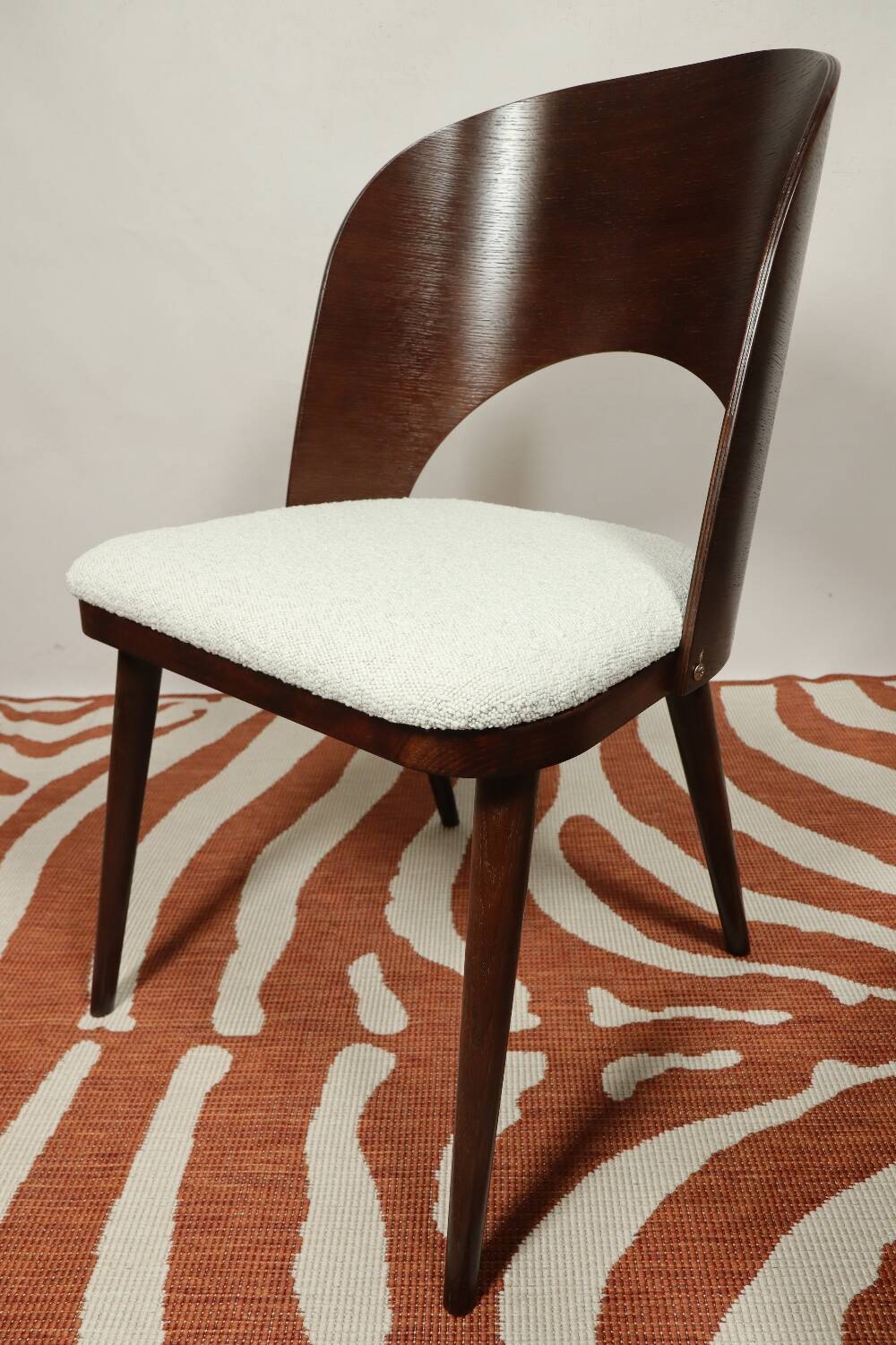 Dining chairs set of 4 oak wood white pearl buckle