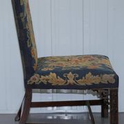 Paire de chaises Thomas Chippendale époque 1760 brodées sculptées