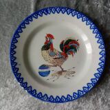 18th century decorative plate in Saint Clement earthenware signed with rooster decoration