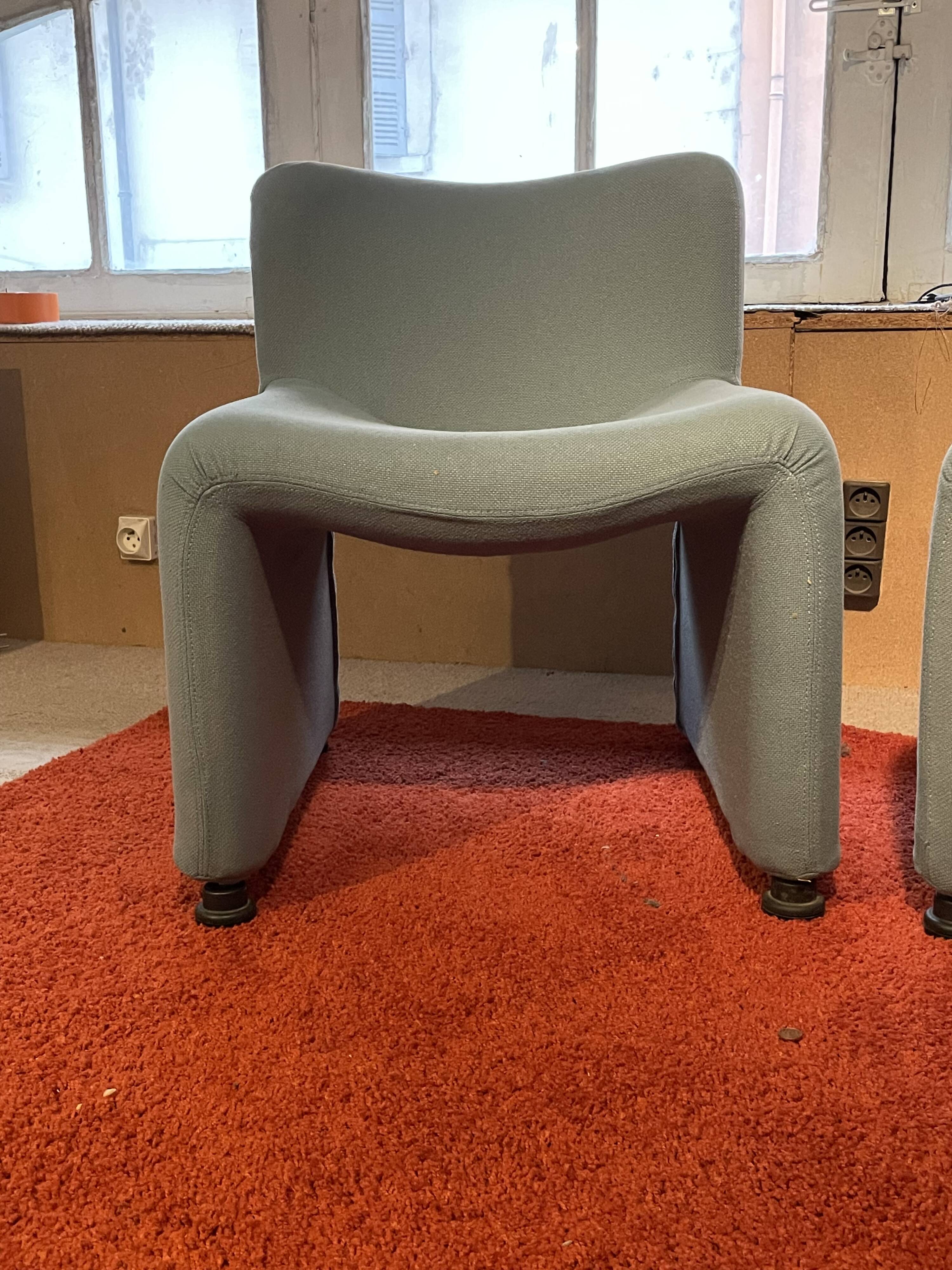 Pair of armchairs, Arfa edition