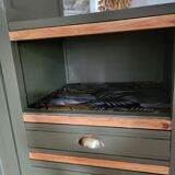 Asymmetrical cabinet