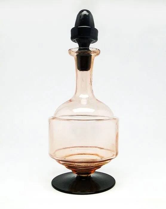 A3X Hydrangea Pink Classic Art Deco Carafe