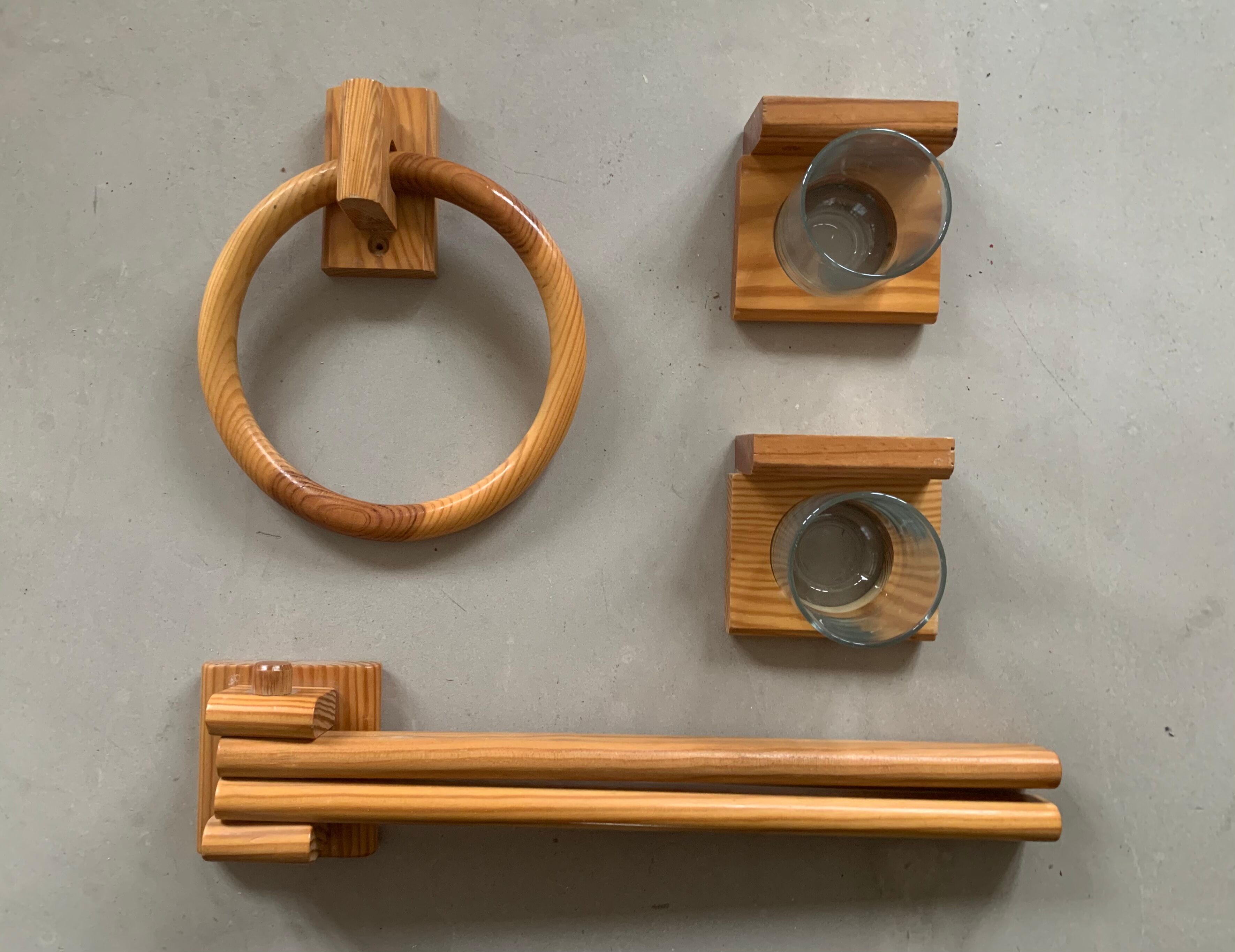 Pine bathroom accessories