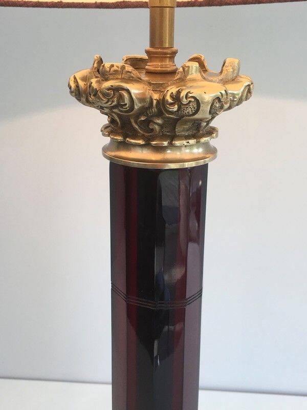 Attributable to Cristal & Bronze Paris. Important lamp in red crystal and chiselled bronze.