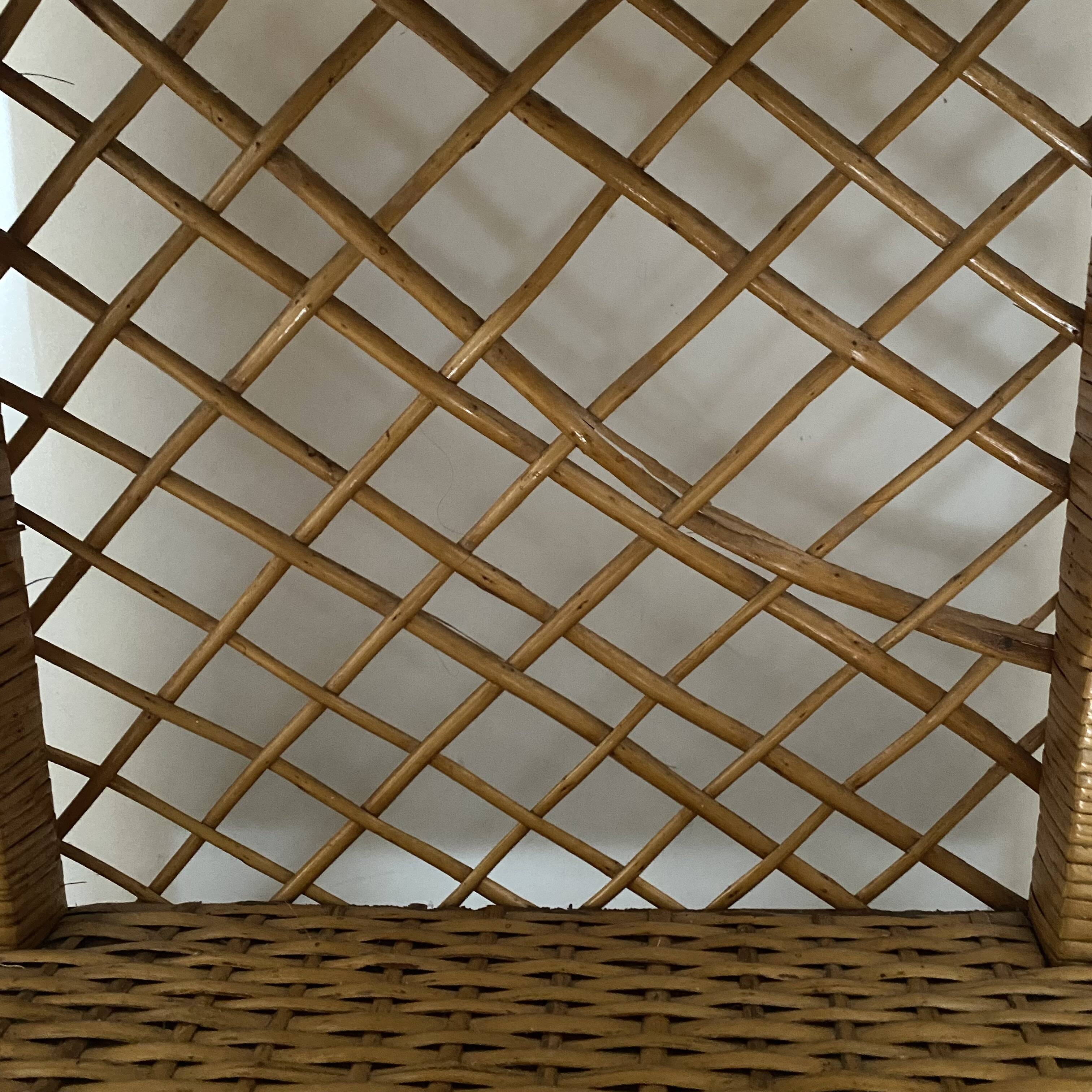 rattan corner shelf from the 60s and 70s