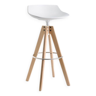 Flow solid oak stool - MDF Italia