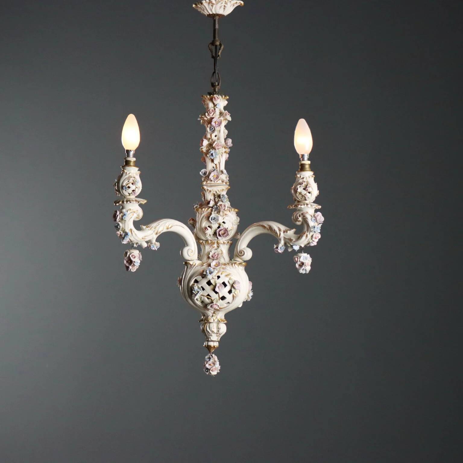 Ceramic lustre with floral motifs - Italy 20th century