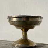 Art Deco footed cup in silver metal