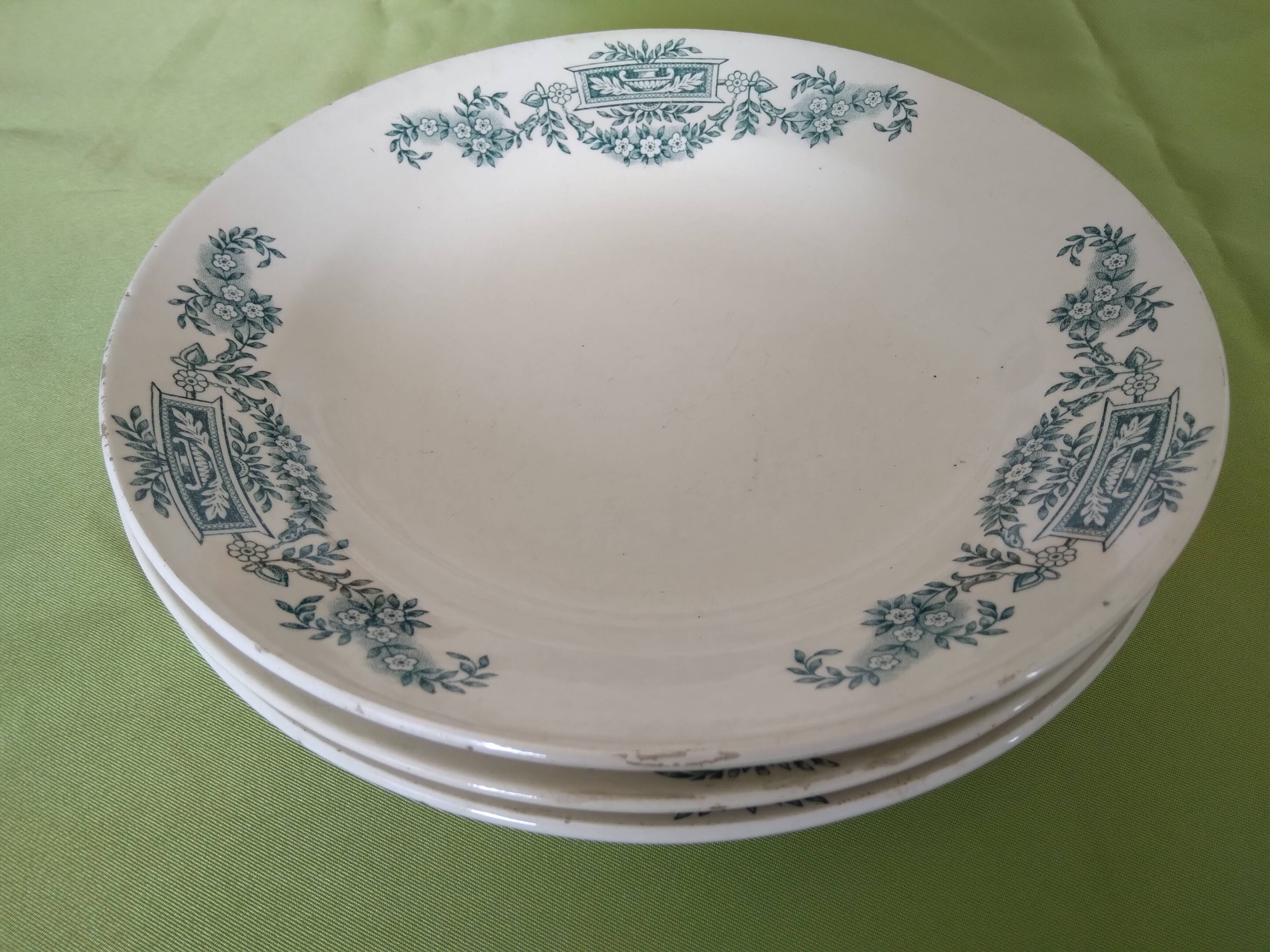 Hollow plates Lutece Longchamp