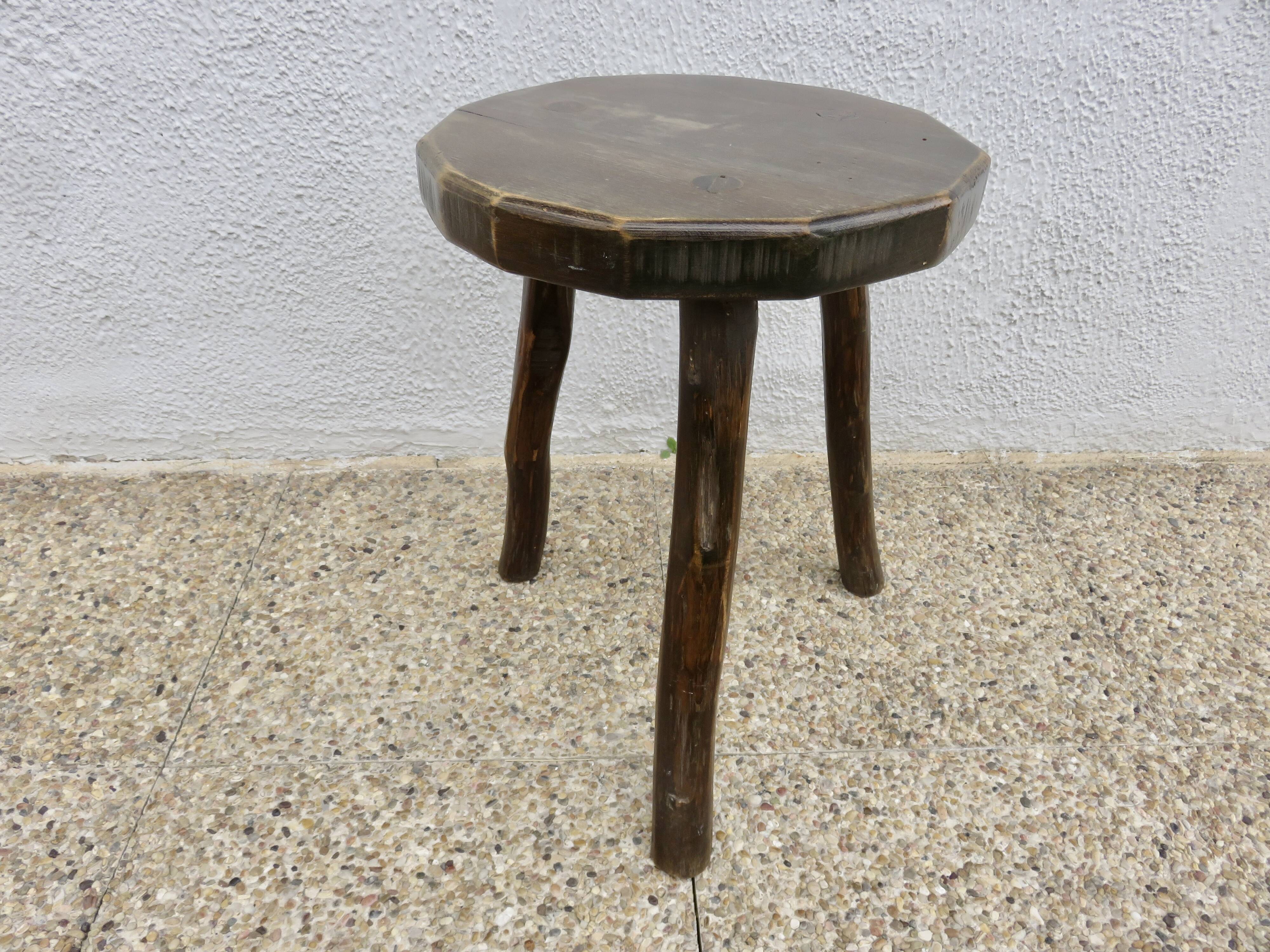 Tabouret tripode en bois massif 1950