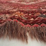 Handmade Persian Shiraz rug 292x220cm