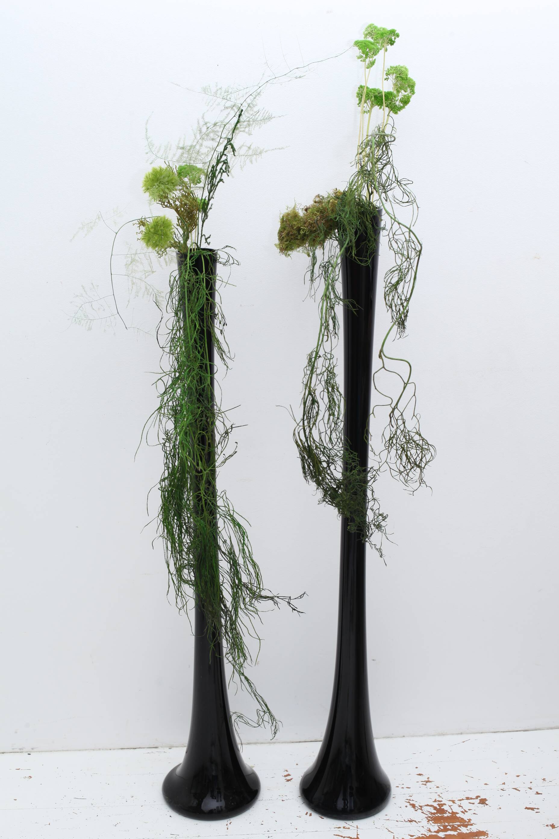 Large black glass vase 115cm