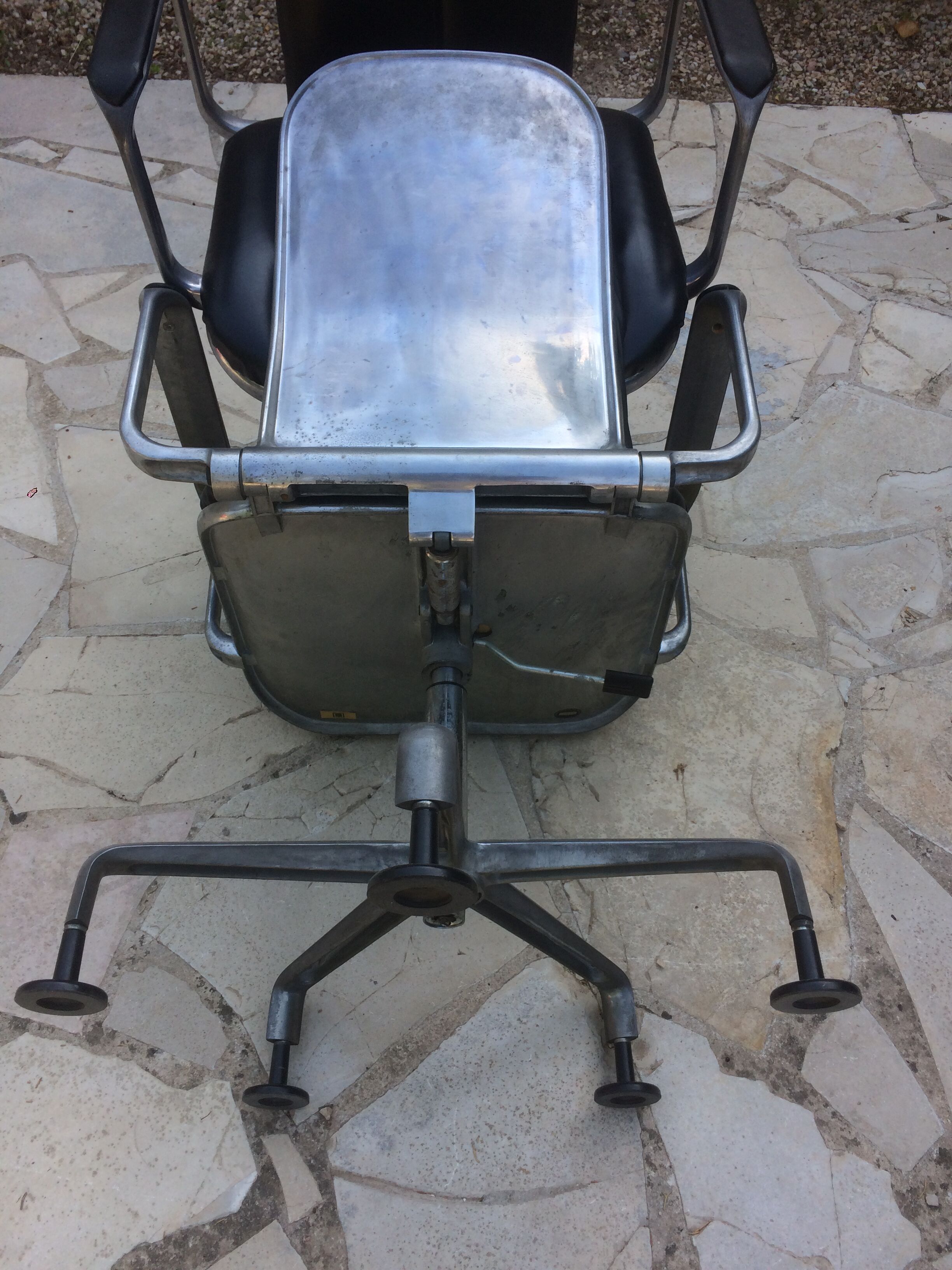 Paire de fauteuils Fred Scott