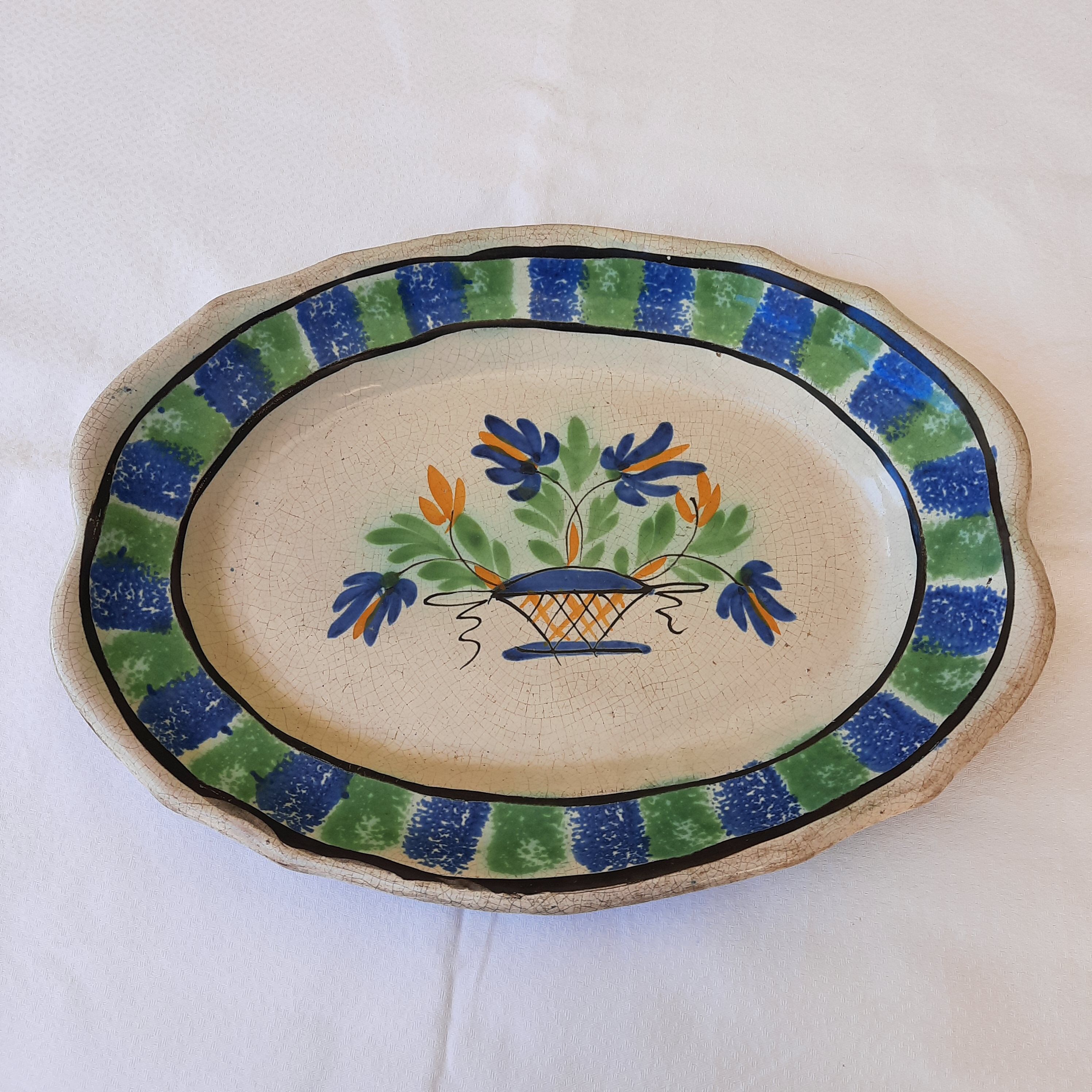 Large earthenware dish of Forges les Eaux called "black ass"