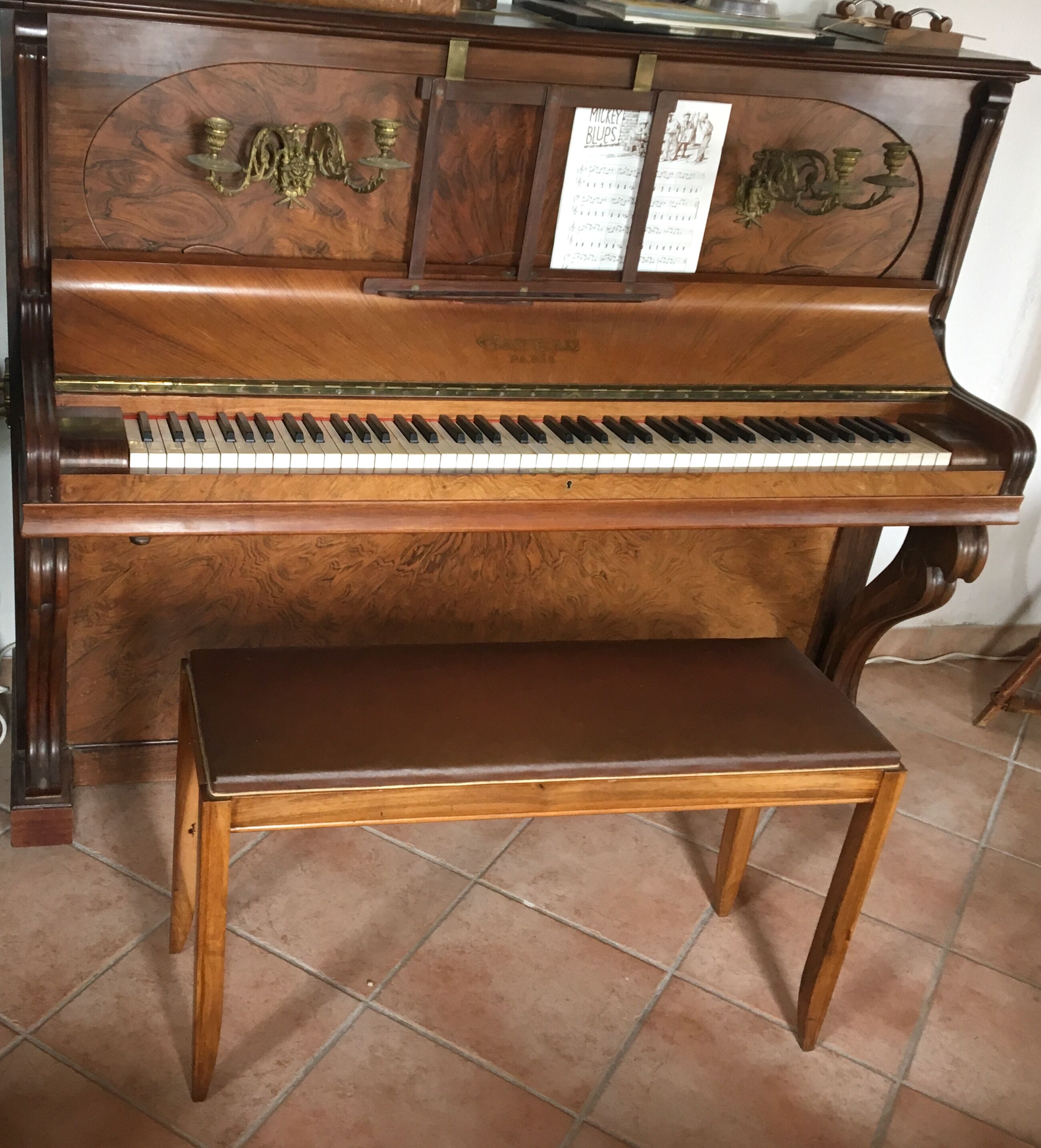 Art deco piano bench