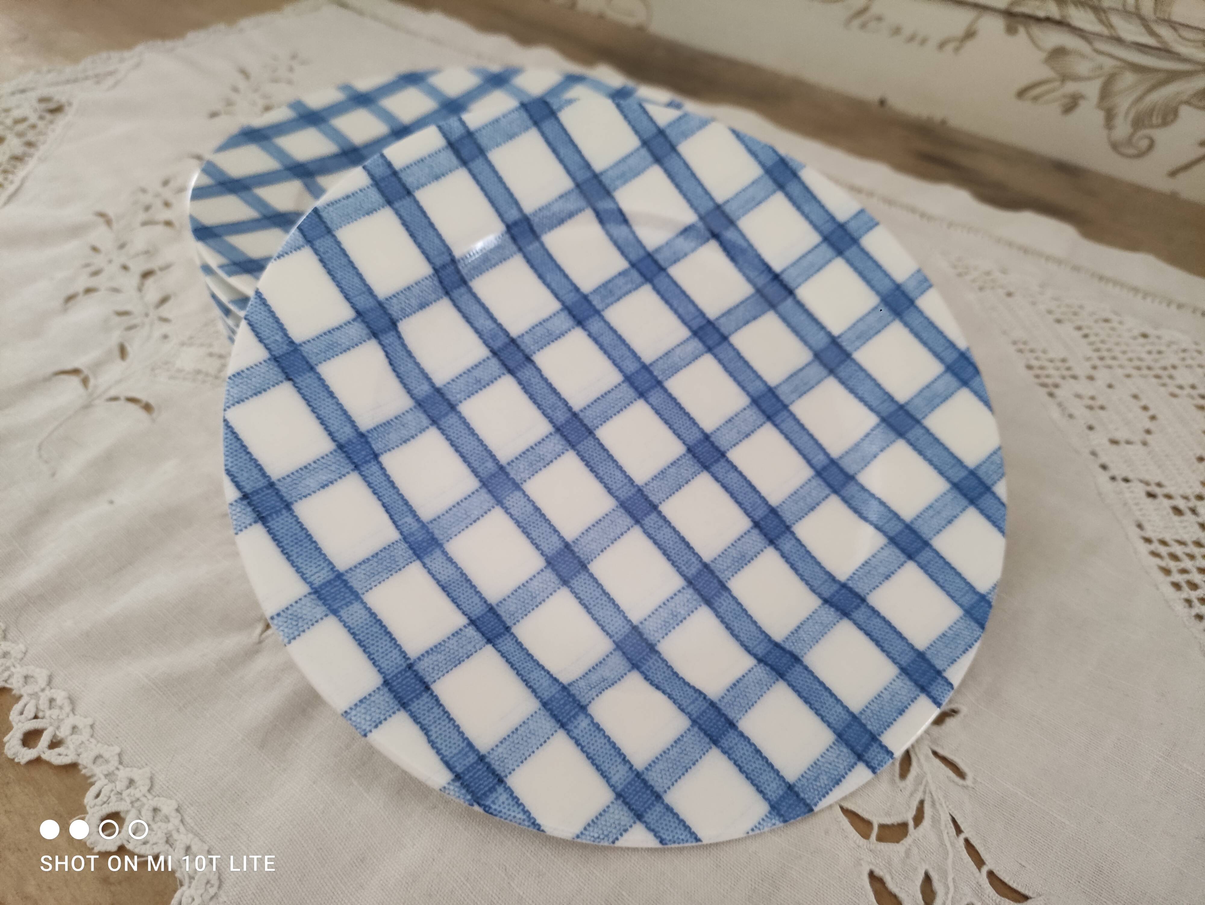 Lot de 6 assiettes à dessert en porcelaine Leoni by Sia Home Fashion décor torchon à carreaux bleus