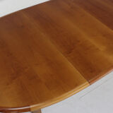 Vintage oval extendable dining table