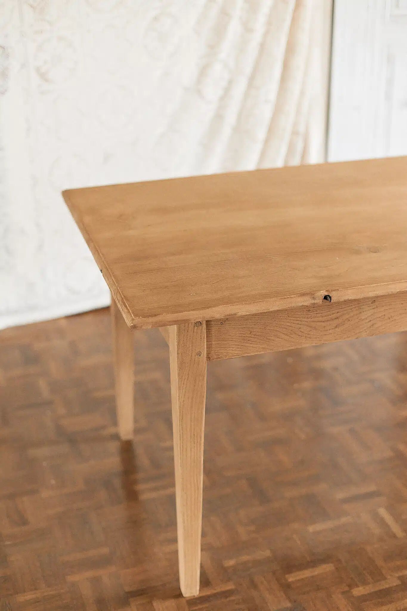 Wooden table "Rose"