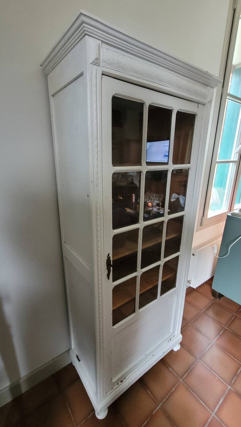 Armoire parisienne bonnetière vitrée